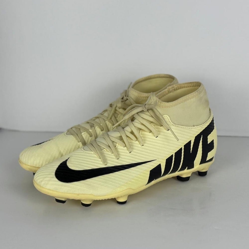 Nike Mercurial Soccer Cleats Men's Size 7.5 - Yellow/Black